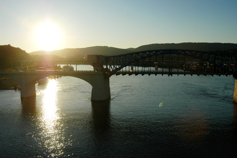 Market Street Bridge and Tennessee River at sunset in Chattanooga